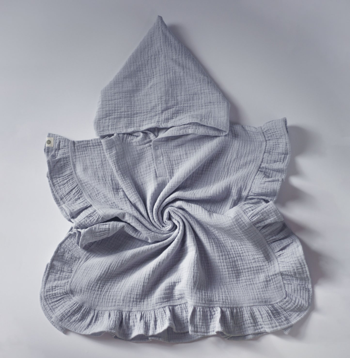 Poncho Ruffle Towel in Cloudy Sky