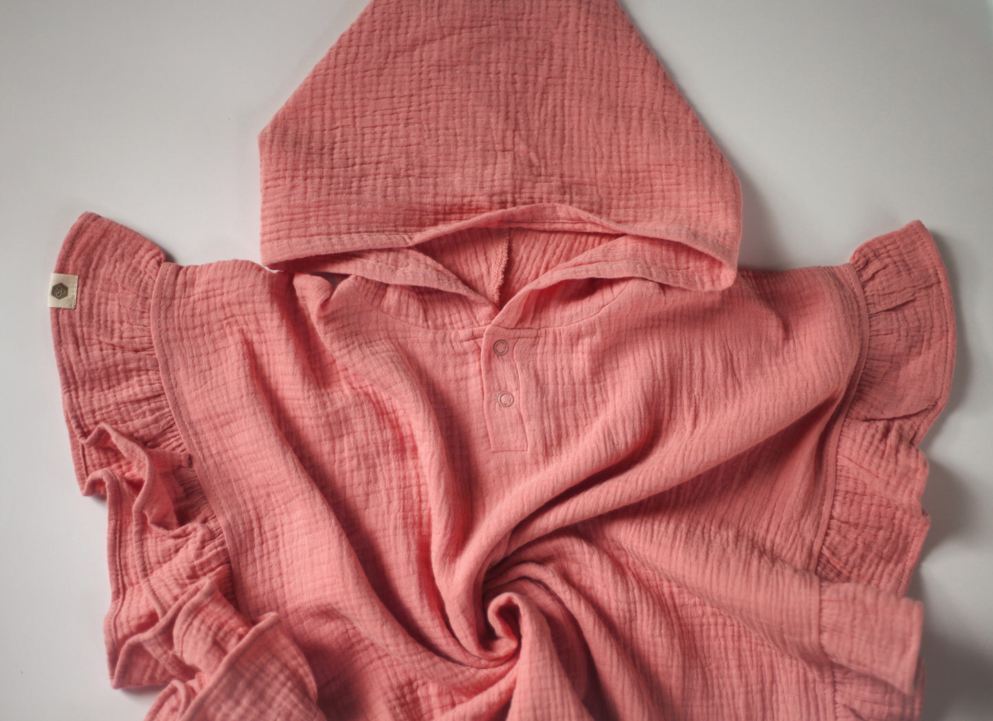 Poncho Ruffle Towel in Rose